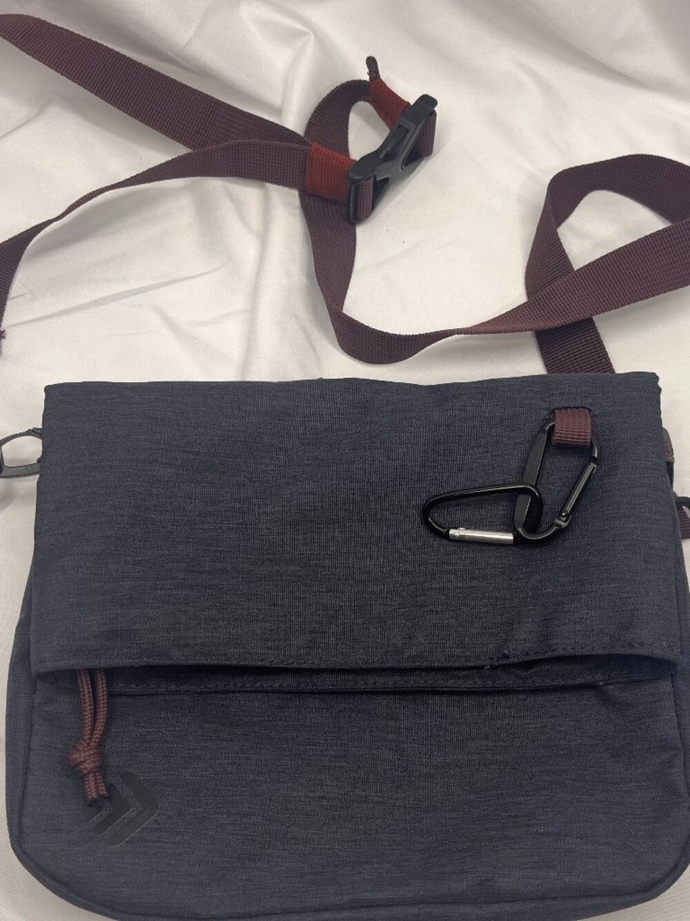 Outdoor Products Crossbody/Waist Pack Bag 1.5L Blue Maroon Adjustable Strap